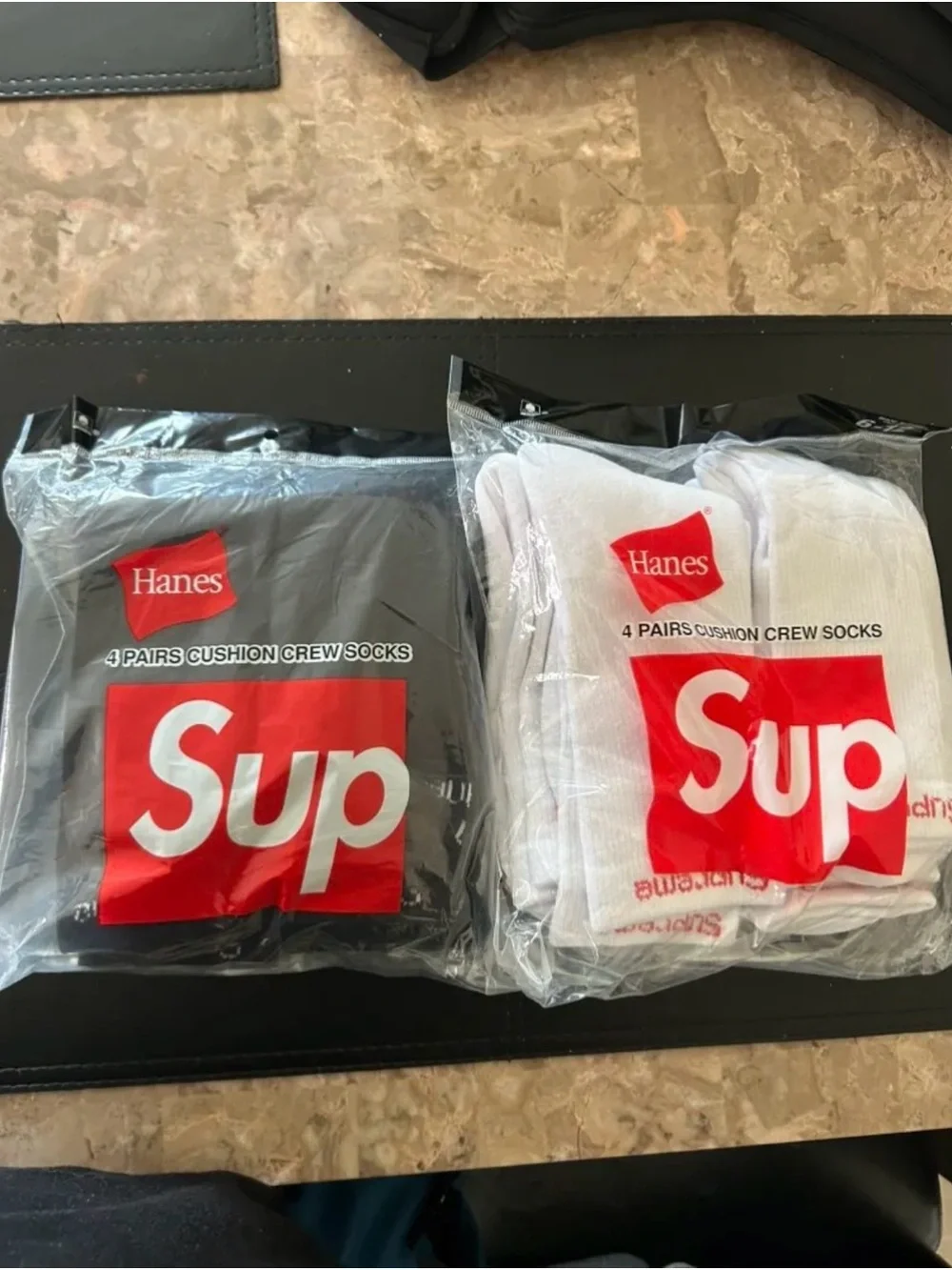 Supreme socks
